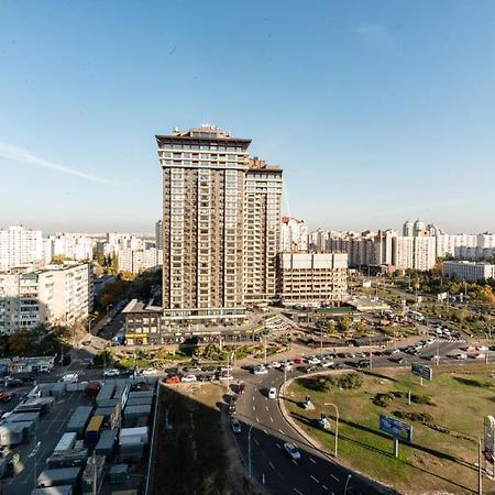 Роскошная 3К Квартира 135М2 На Набережной. Минская 基輔 外观 照片
